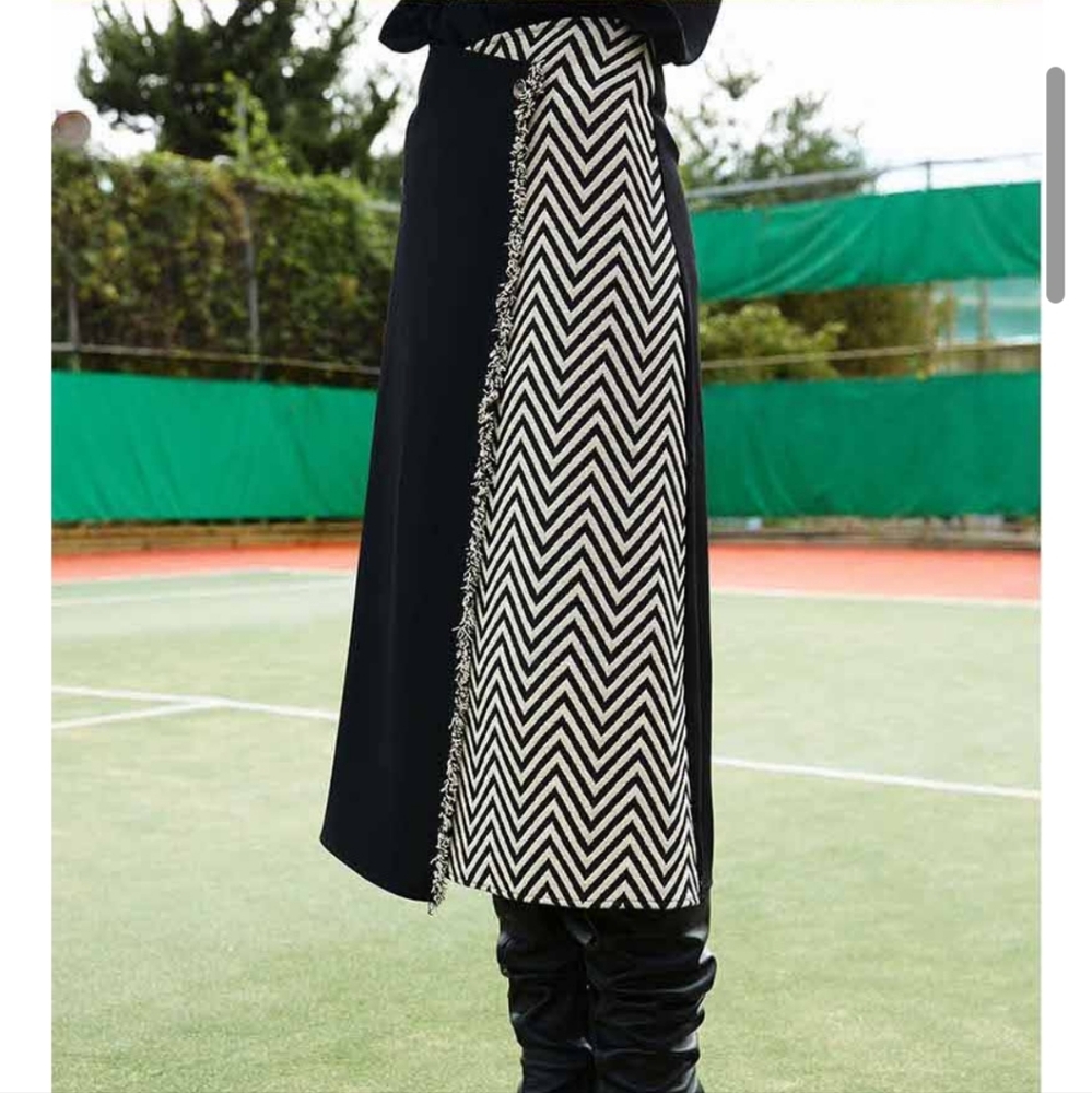 Scottish Jacquard Fringe Skirts from Korean Designer, Oui Mais Mon - Picture 8 of 9
